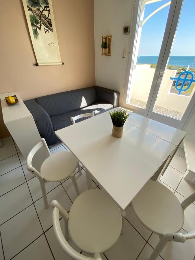 Appartement 4 Personnes Vue Sur Mer La Pironniere Bagian luar foto