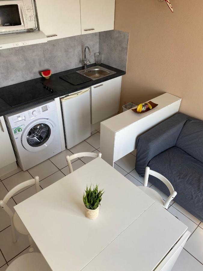 Appartement 4 Personnes Vue Sur Mer La Pironniere Bagian luar foto