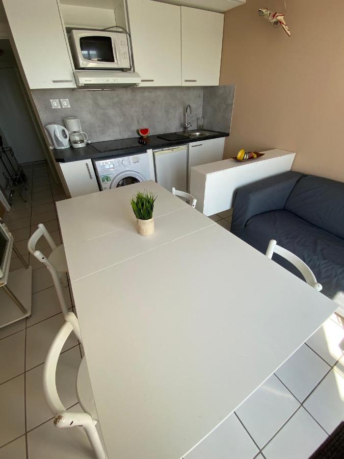 Appartement 4 Personnes Vue Sur Mer La Pironniere Bagian luar foto